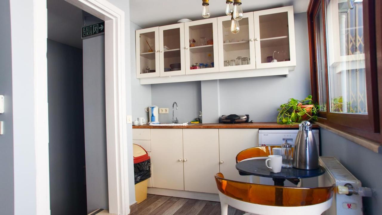 Stay Inn Taksim Hostel Стамбул Екстер'єр фото